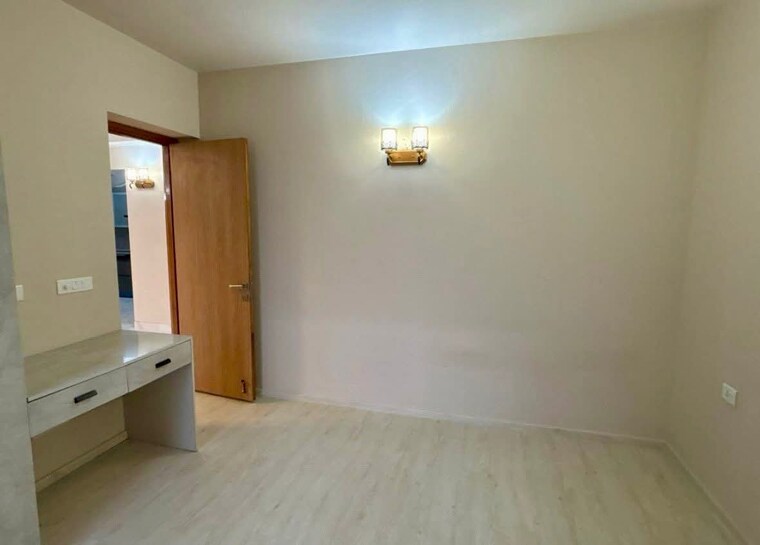 Room, m3m-sky-city 3 Bedroom 2054 Sq.Ft. Apartment In Sector 65 Gurgaon 9391428