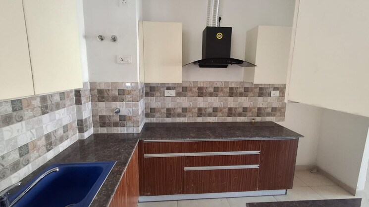 Kitchen, sushma-joynest-zrk 2 Bedroom 1400 Sq.Ft. Apartment In Ghazipur Zirakpur 9391418