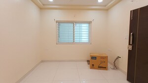 Room in 2 BHK Apartment at Honer Aquantis, Gopanpally – for Rent