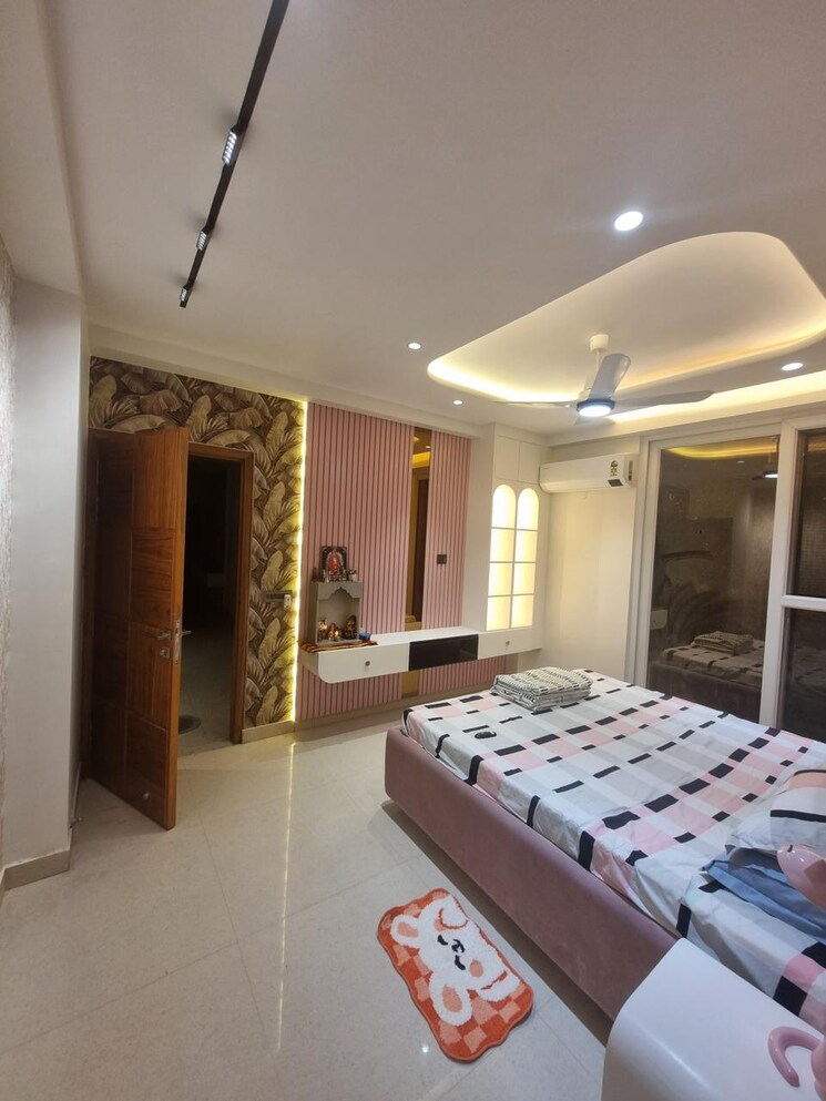 Bedroom, vip road 2 Bedroom 1500 Sq.Ft. Apartment In Vip Road Zirakpur 9391440