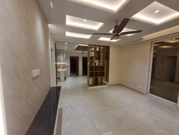 Room, vip road 2 Bedroom 1500 Sq.Ft. Apartment In Vip Road Zirakpur 9391440