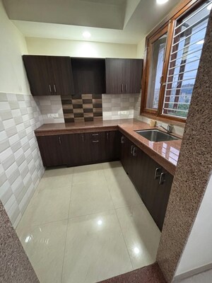 Kitchen in 2 BHK Builder Floor at Sector 38 – for Rent