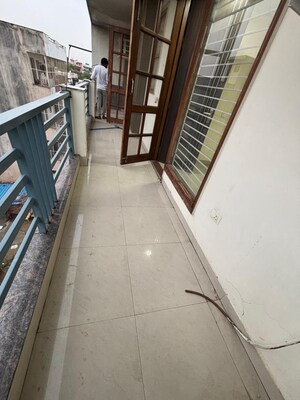 Balcony in 2 BHK Builder Floor at Sector 38 – for Rent