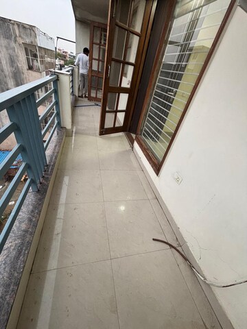 Balcony in 2 BHK Builder Floor at Sector 38 – for Rent