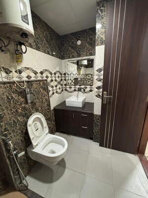Bathroom in 2 BHK Builder Floor at Sector 38 – for Rent