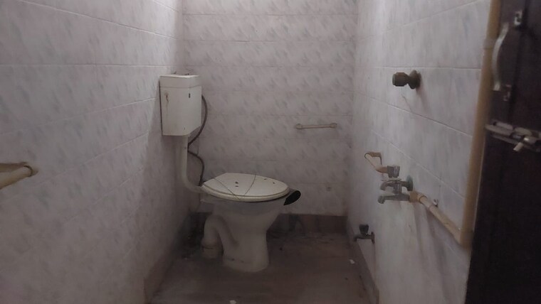 Attached Bathroom, sodepur 3 Bedroom 1190 Sq.Ft. Apartment In Sodepur Kolkata 9391520