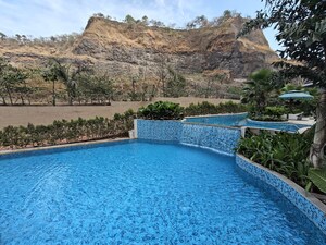 Swimming Pool in 2 BHK Apartment at Kanakia Silicon Valley, Powai – for Rent