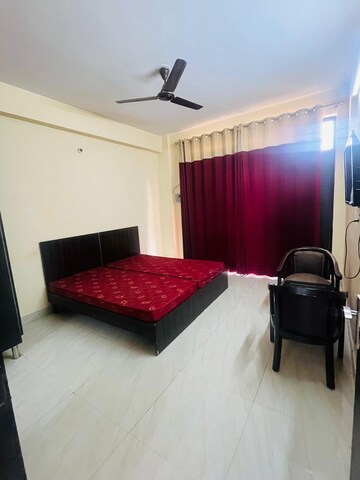 Living Room in 2 BHK Builder Floor at Sector 52 – for Rent