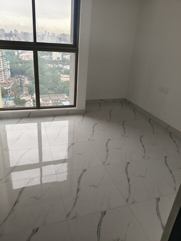 Room in 2 BHK Apartment at Raymond Ten X Habitat, Pokhran Road No Two – for Rent