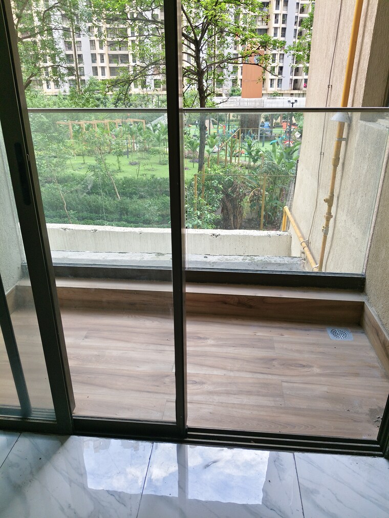 Balcony, raymond-ten-x-habitat 2 Bedroom 850 Sq.Ft. Apartment In Pokhran Road No Two Thane 9391575