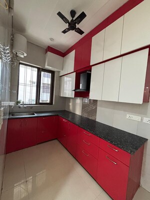 Kitchen in 2 BHK Builder Floor at Sector 38 – for Rent