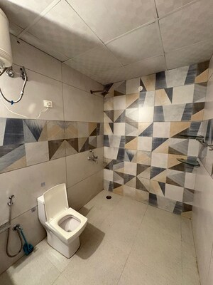 Master Bedroom in 2 BHK Builder Floor at Sector 38 – for Rent