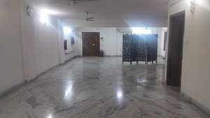 Room in 4 BHK Apartment at Jubilee Hills – for Sale