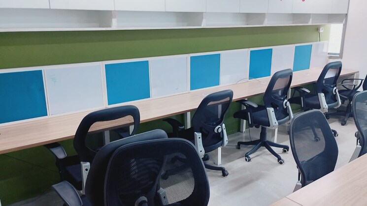 Team Area, ithums-62 Commercial Office Space in IT/SEZ 880 Sq.Ft. In Sector 62 Noida 9391567