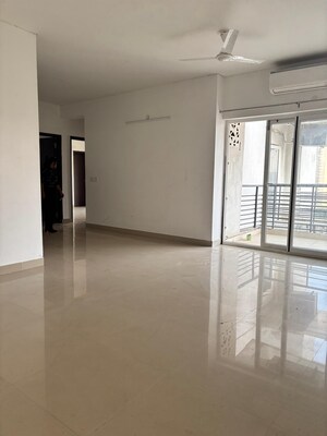 Room in 3 BHK Apartment at Spaze Privy AT4, Sector 84 – for Rent