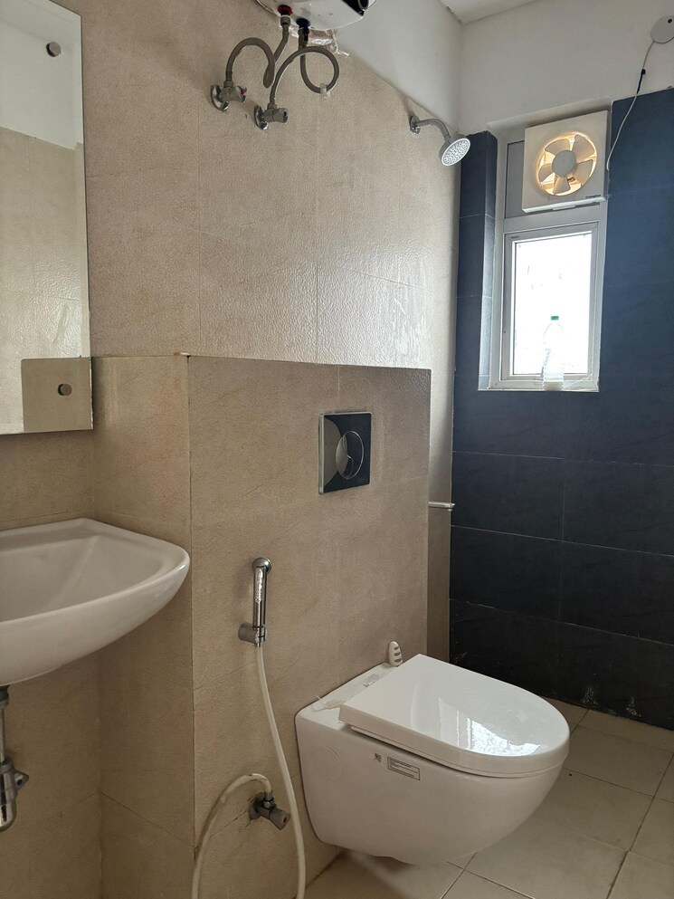 Bathroom, spaze-privy-at4 3 Bedroom 2070 Sq.Ft. Apartment In Sector 84 Gurgaon 9391626