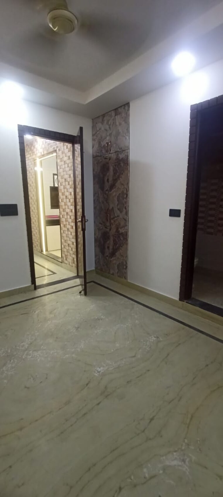 Room, govindpuri 2 Bedroom 700 Sq.Ft. Builder Floor In Govindpuri Delhi 9391606