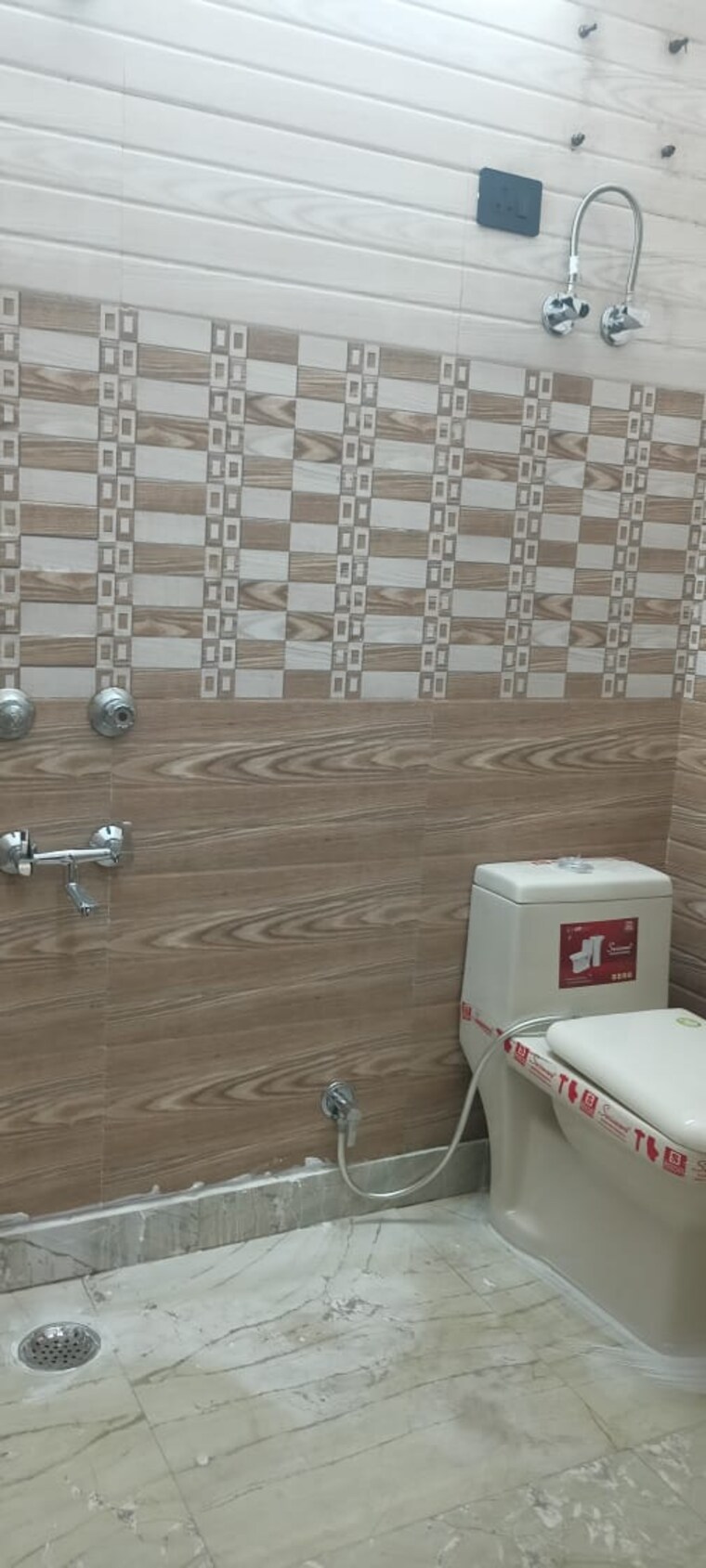 Bathroom, govindpuri 2 Bedroom 700 Sq.Ft. Builder Floor In Govindpuri Delhi 9391606