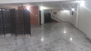 Parking in 4 BHK Apartment at Jubilee Hills – for Rent