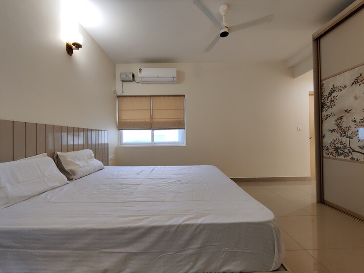 Bathroom, mantri-webcity 3 Bedroom 1740 Sq.Ft. Apartment In Hennur Bangalore 9391599