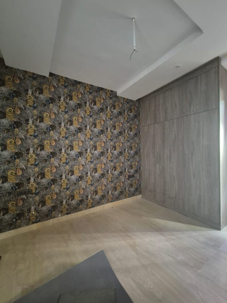 Bedroom, kharar mohali road 3 Bedroom 104 Sq.Yd. Apartment In Kharar Mohali Road Kharar 9391656