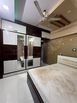 Master Bedroom in 1 BHK Apartment at Andheri West – for Rent