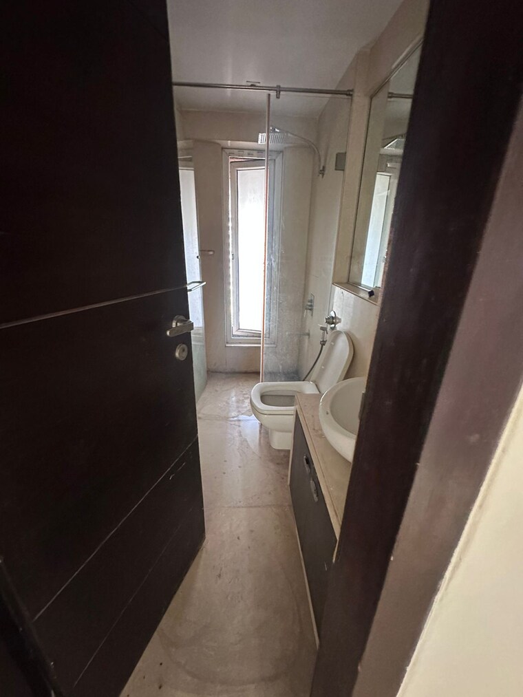 Bathroom, rna-continental 3 Bedroom 1560 Sq.Ft. Apartment In Chembur Mumbai 9391686