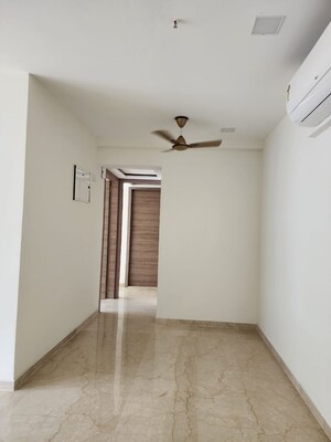 Room in 2 BHK Apartment at Srishti Harmony 3 Phase 1, Andheri East – for Rent
