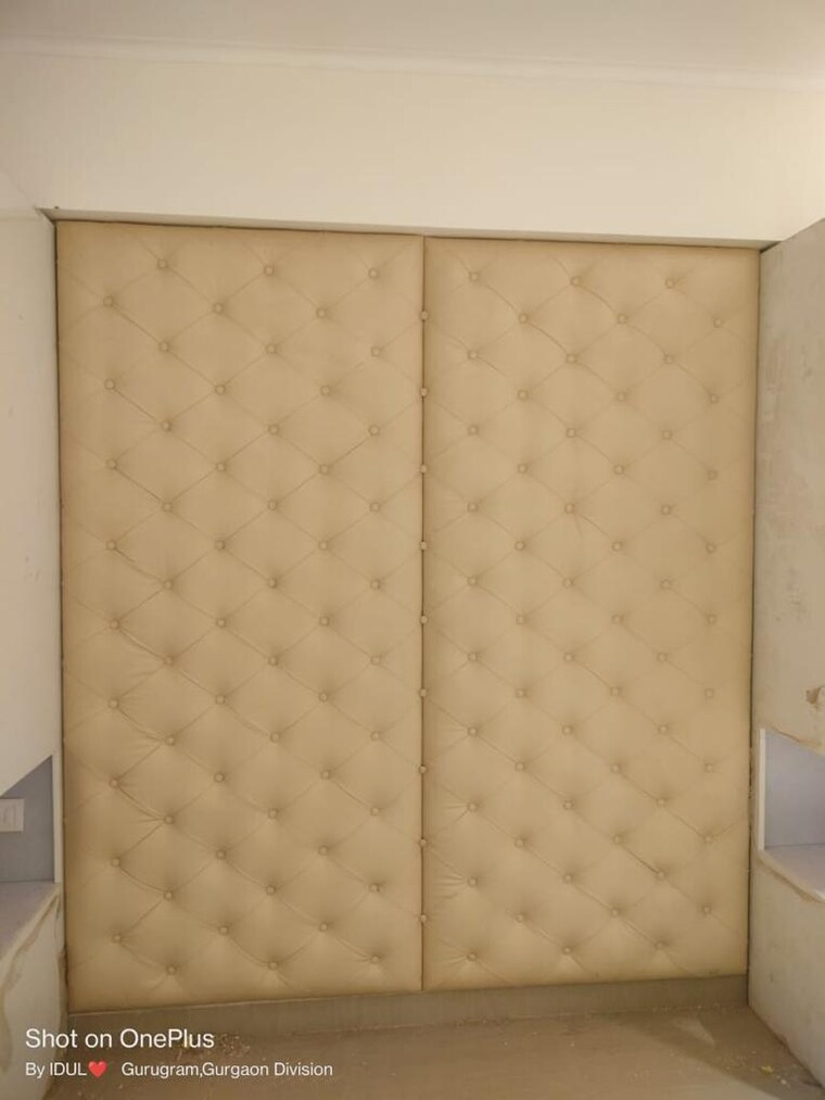 Room, antriksh-krishna-apartments 2.5 Bedroom 1350 Sq.Ft. Apartment In Sector 94 Gurgaon 9391828