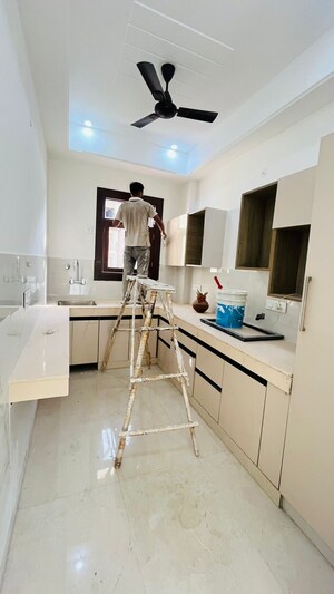 Kitchen in 2 BHK Builder Floor at Sector 46 – for Rent