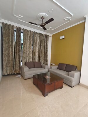 Living Room in 2 BHK Builder Floor at Sector 46 – for Rent