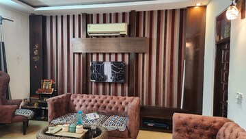 Bedroom in 2 BHK Builder Floor at Sector 4 – for Rent