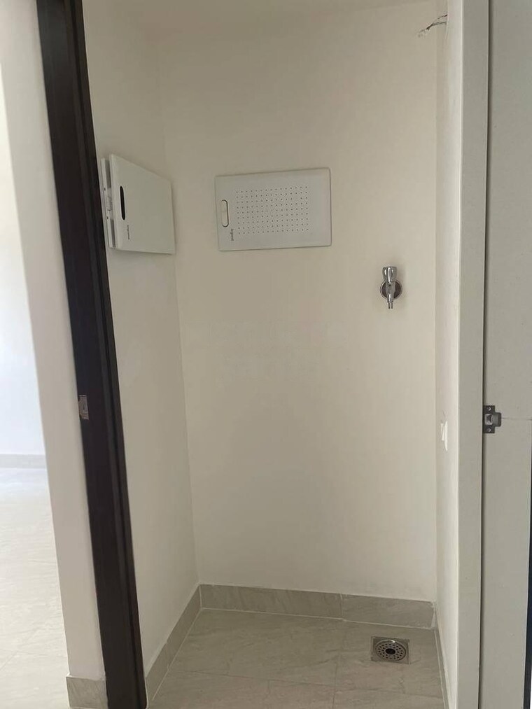 Room, lodha-quality-home-tower-2 1 Bedroom 317 Sq.Ft. Apartment In Majiwada Thane 9391841