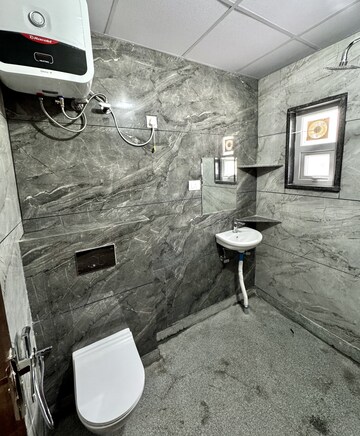 Parking in Studio Builder Floor at Sector 40 – for Rent