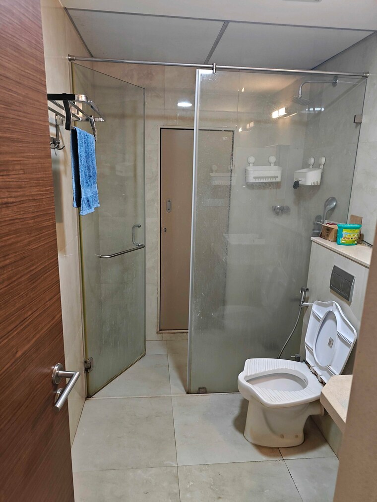 Bathroom, dadar west 3 Bedroom 1548 Sq.Ft. Apartment In Dadar West Mumbai 9391864