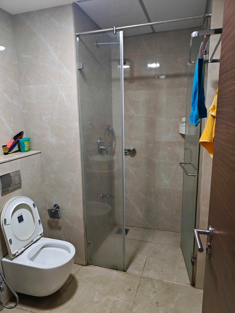 Bathroom, dadar west 3 Bedroom 1548 Sq.Ft. Apartment In Dadar West Mumbai 9391864