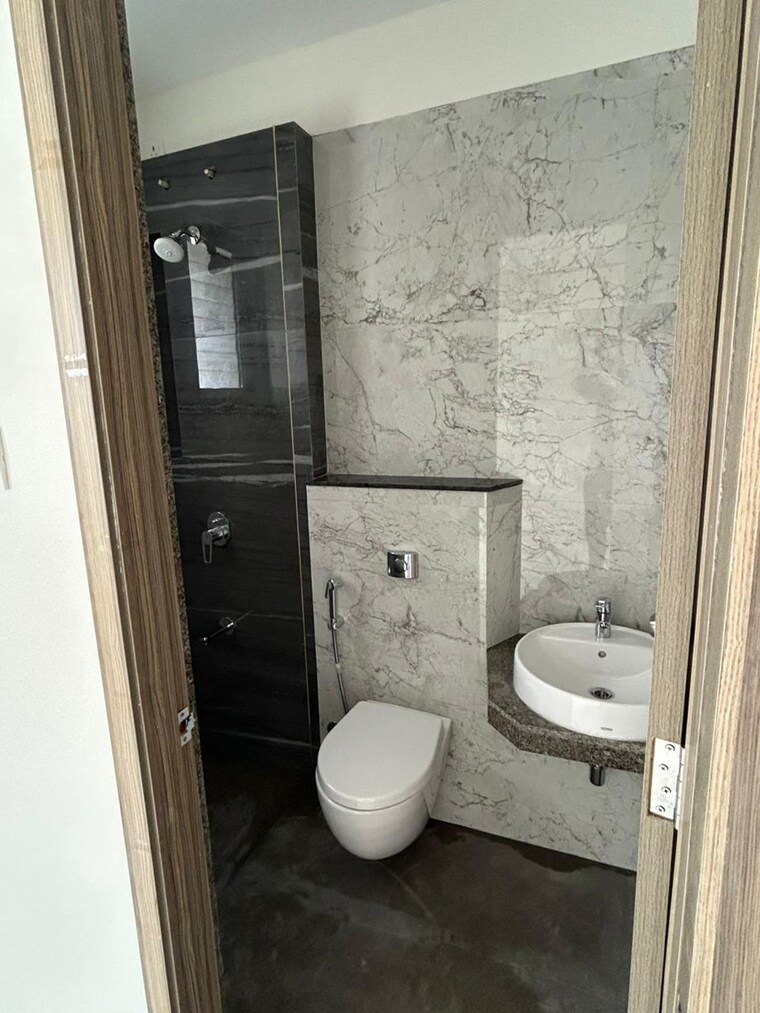 Bathroom, sarsan-nancy-hillview 3 Bedroom 1036 Sq.Ft. Apartment In Baner Pune 9391899