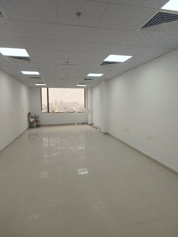 Room in 2 BHK Apartment at Lodha Amara, Kolshet Road – for Rent