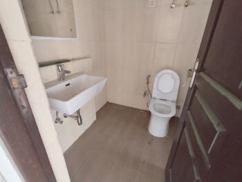 2 BHK Flat for Sale in Sector 94, Gurgaon