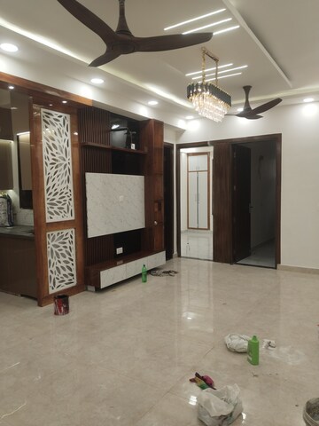 Room in 3 BHK Builder Floor at Swasthya Enclave, Vasundhara Sector 5 – for Sale