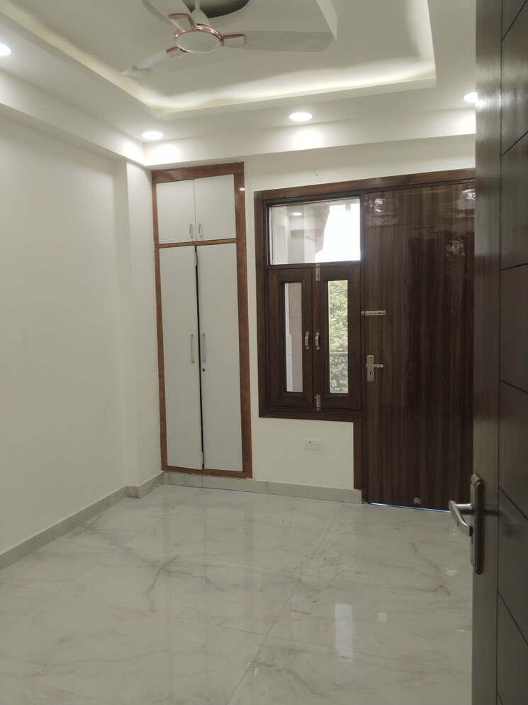Room, swasthya-enclave 3 Bedroom 1450 Sq.Ft. Builder Floor In Vasundhara Sector 5 Ghaziabad 9391928