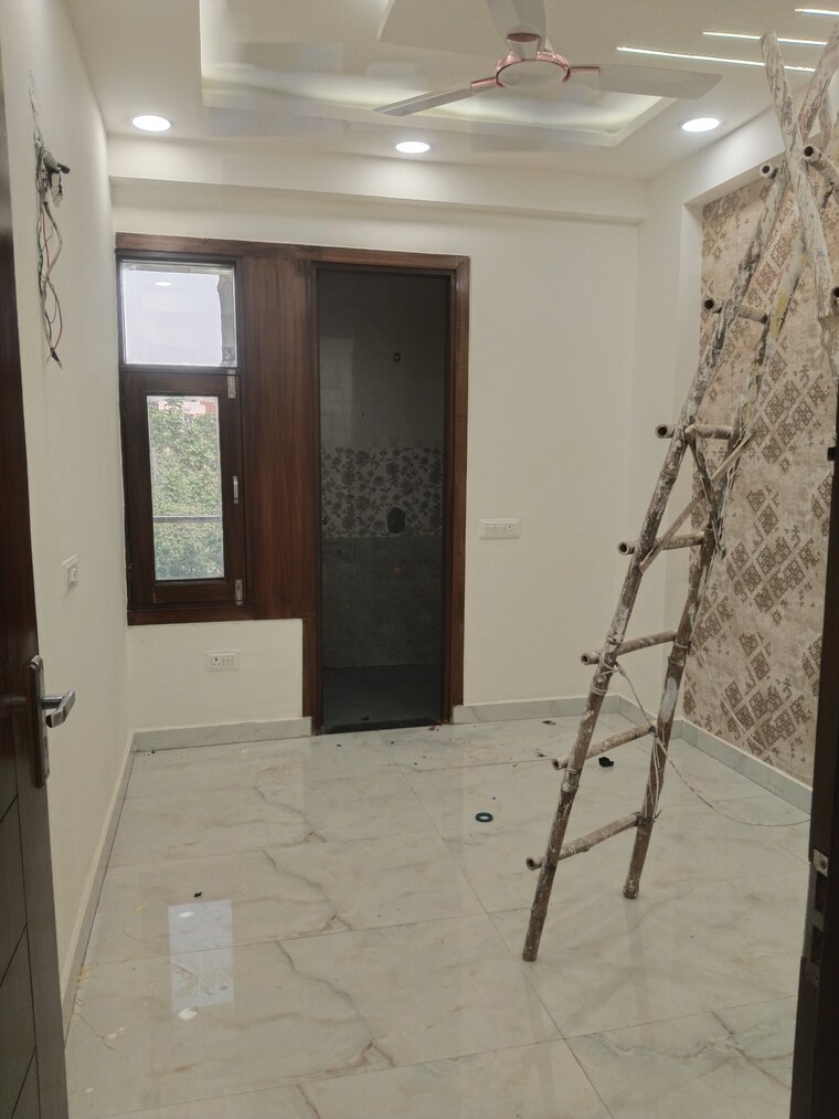 Room, swasthya-enclave 3 Bedroom 1450 Sq.Ft. Builder Floor In Vasundhara Sector 5 Ghaziabad 9391928