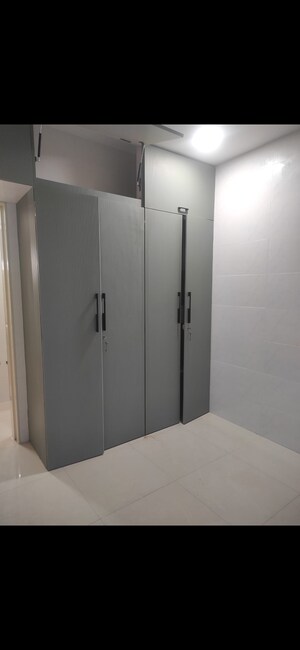 Room in 1 BHK Apartment at Lodha Vista, Lower Parel – for Rent