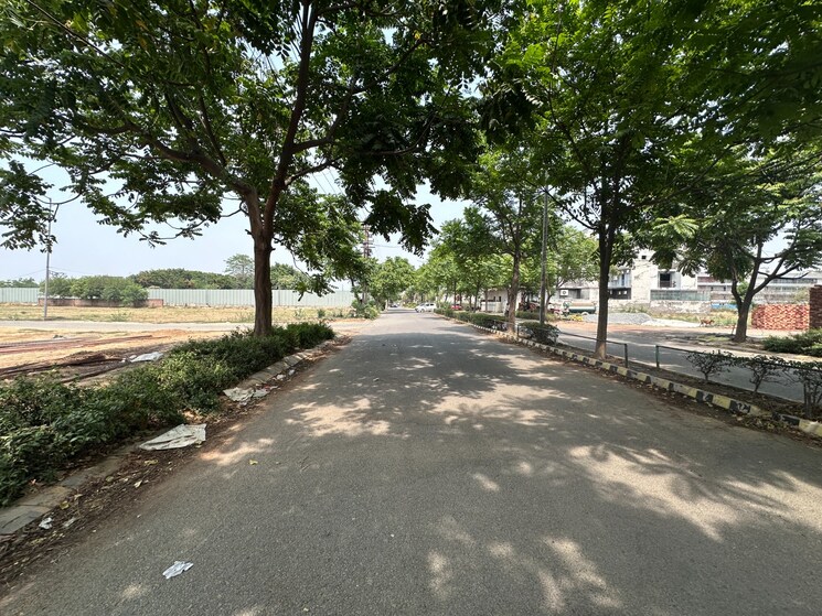 undefined, aditya-park-town  135 Sq.Yd. Plot In Mahurali Ghaziabad 9391955