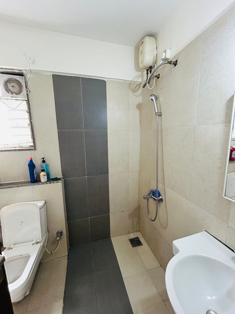 Bathroom, rohan-mithila-phase-ii 2 Bedroom 1281 Sq.Ft. Apartment In Viman Nagar Pune 9391960