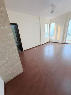 Room in 3.5 BHK Apartment at 3C Orris Greenopolis, Sector 89 – for Rent