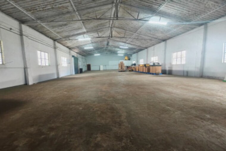  Parking, pace city 2 Commercial Warehouse 18000 Sq.Ft. In Pace City 2 Gurgaon 9391840
