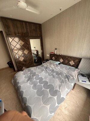 Bedroom in 2 BHK Apartment at Hiranandani Castle Rock, Powai – for Rent