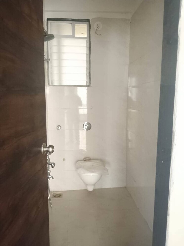 Bathroom, dgs-sheetal-tapovan 1 Bedroom 500 Sq.Ft. Apartment In Malad East Mumbai 9392037