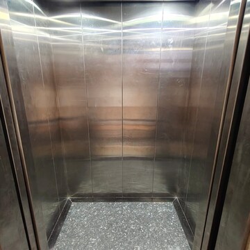 Building Lobby in  Office Space in IT/SEZ at Alwarpet – for Rent